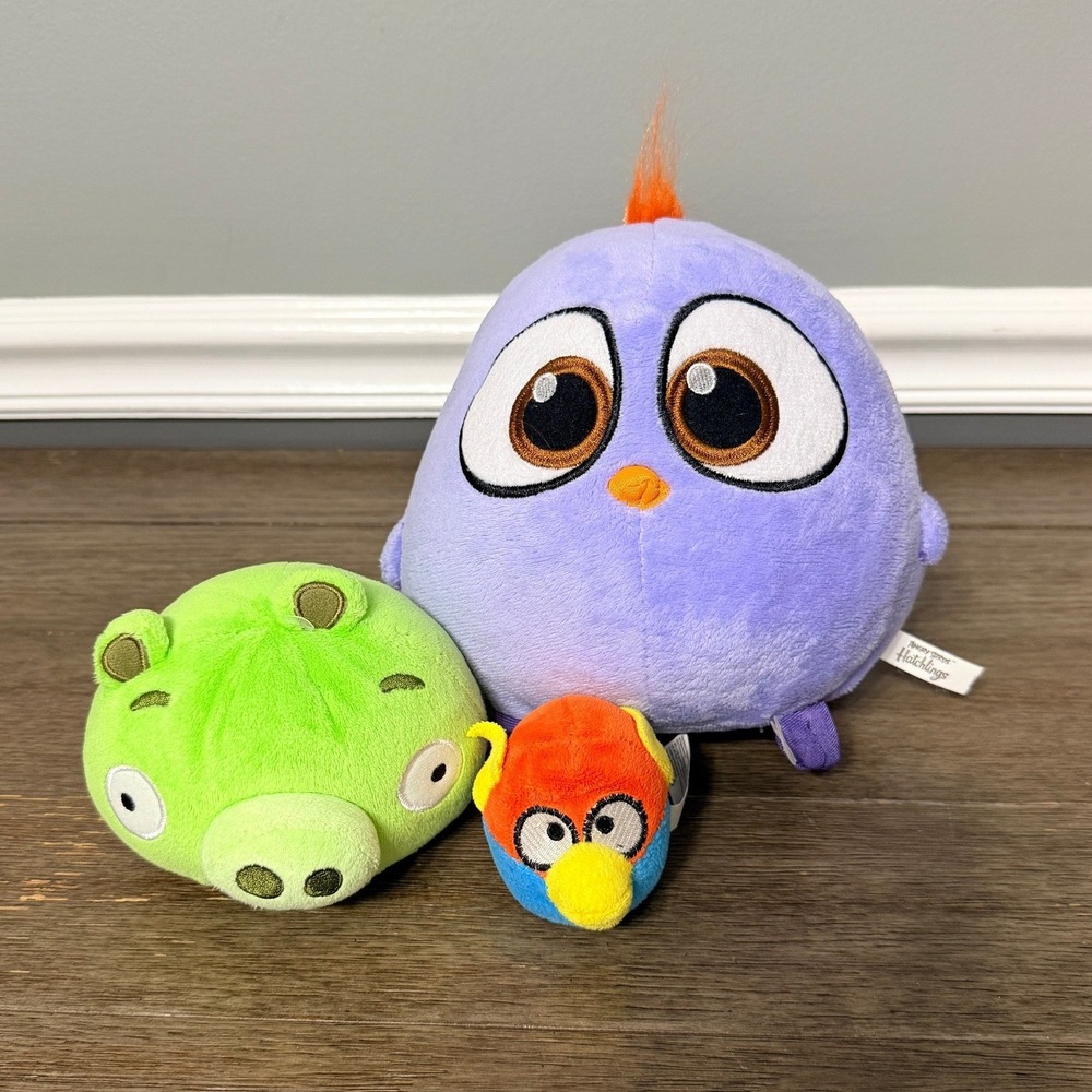Angry Birds Plush Lot Hatchlings Purple Bird Green Pig Space Bird Toys